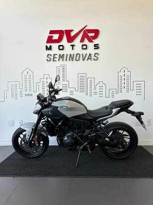 YAMAHA MT-07 CONNECTED ABS 